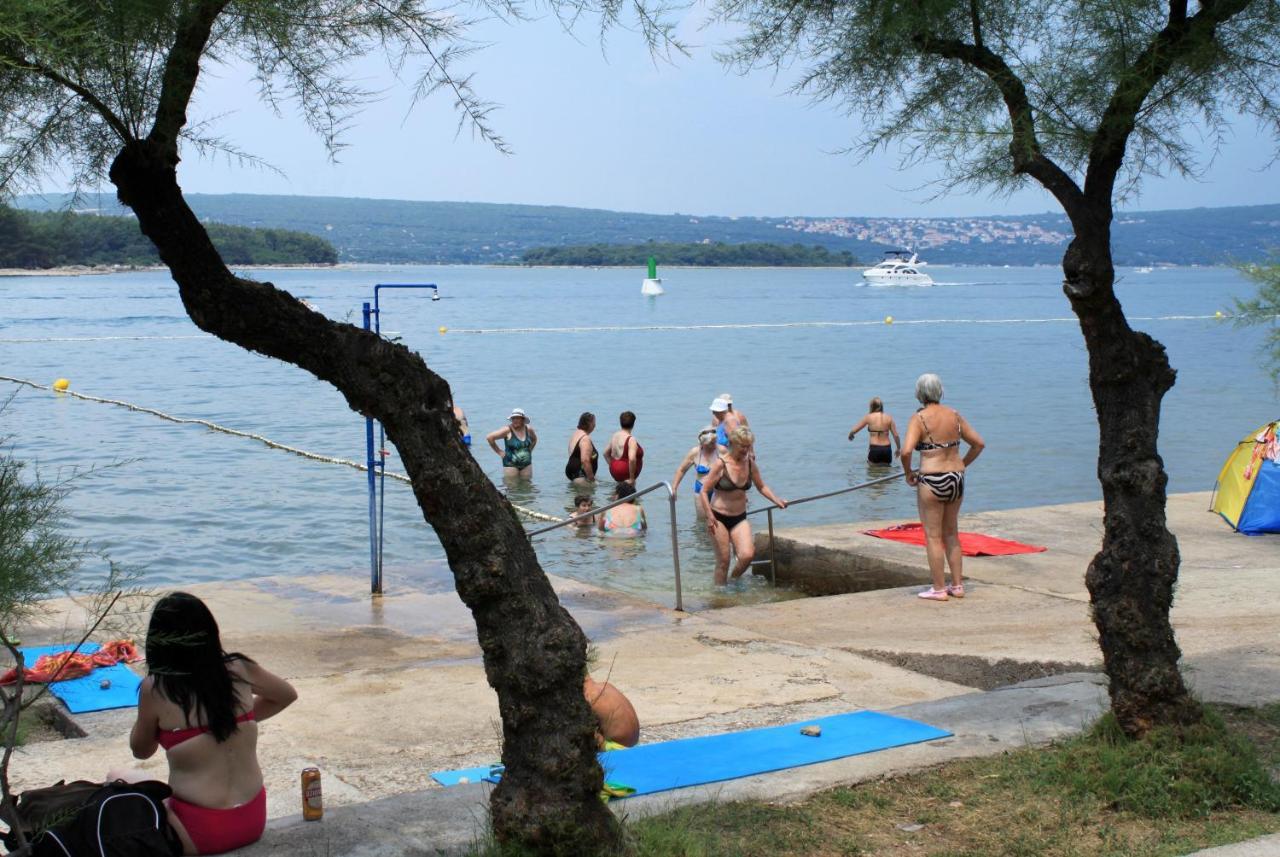 Apartments With A Swimming Pool Punat, Krk - 5378 Bagian luar foto